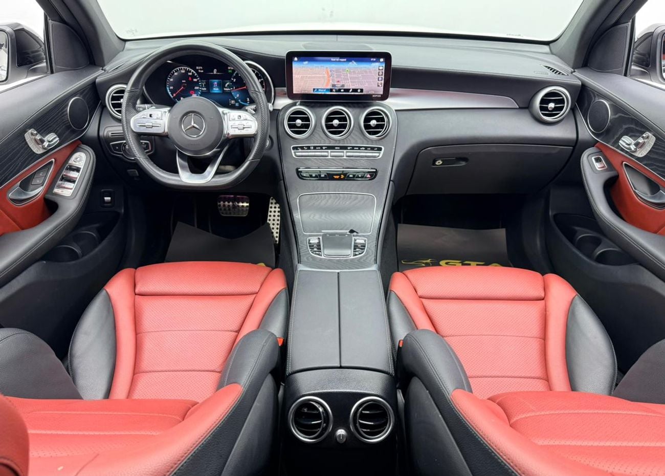 مرسيدس بنز GLC 200 2021 Mercedes Benz GLC200 Coupe, Warranty, Full Mercedes Service History, Low Km, GCC