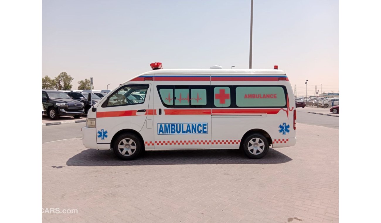 تويوتا هاياس TOYOTA HIACE AMBULANCE RIGHT HAND DRIVE (PM1293)