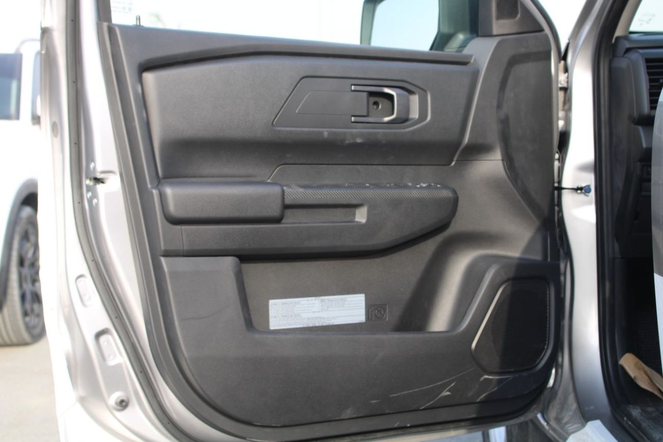 Mitsubishi L200 MITSUBIHSI L200 2.4L DIESEL DOUBLE CABIN 4 X 4 GL MANUAL