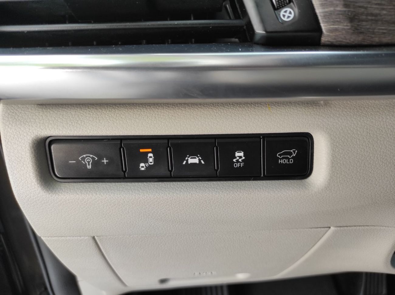 كيا تيلورايد LX 3.8L (291 HP)