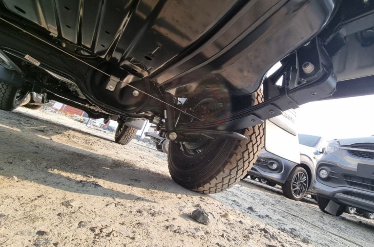 Toyota Land Cruiser 70 2025 TOYOTA LAND CRUISER 76 SERIES 4.2L V6