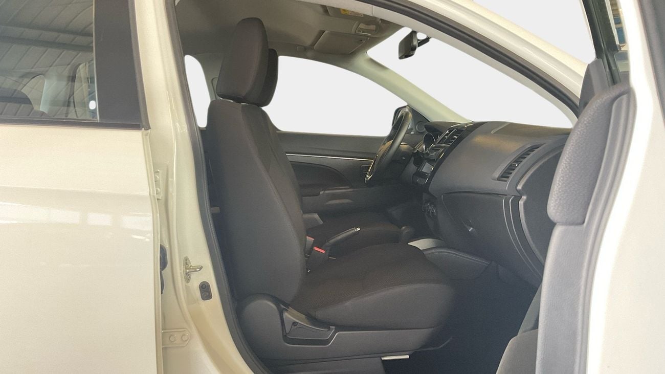 Mitsubishi ASX 2.0 CVT 2WD BASIC | Guaranteed Warranty | 0 Down Payment