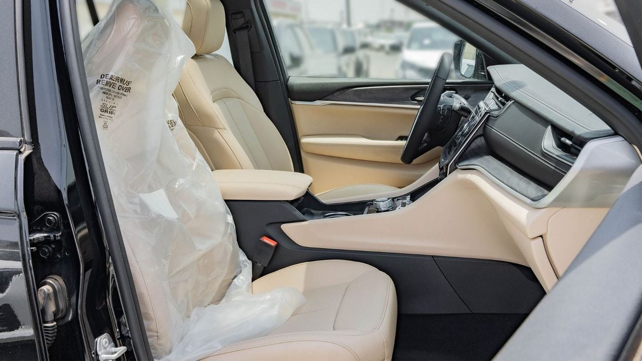 Jeep Grand Cherokee 2025 Jeep Grand Cherokee 3.6L AT Petrol