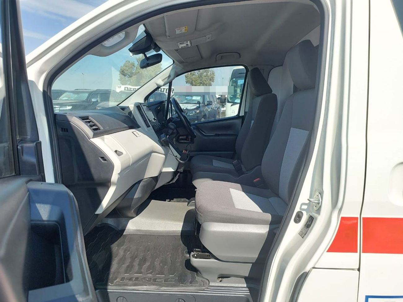 Toyota Hiace TOYOTA HIACE VAN AMBULANCE RHD 2019 MODEL 2.8 L DIESEL AUTOMATIC(PM03504)