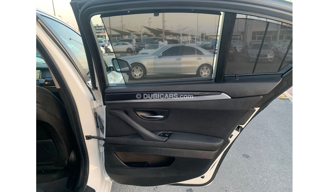 BMW 520i BMW 520 i_ Gcc_2014_Excellent_Condition _Full option