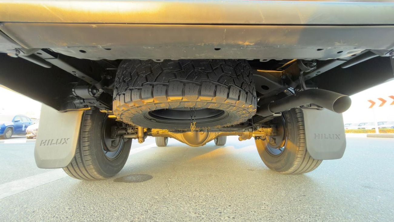 تويوتا هيلوكس GR BODY KIT INSTALLED | AT | POWER SEATS | 2.8L DIESEL | DOUBLE CABIN | RHD