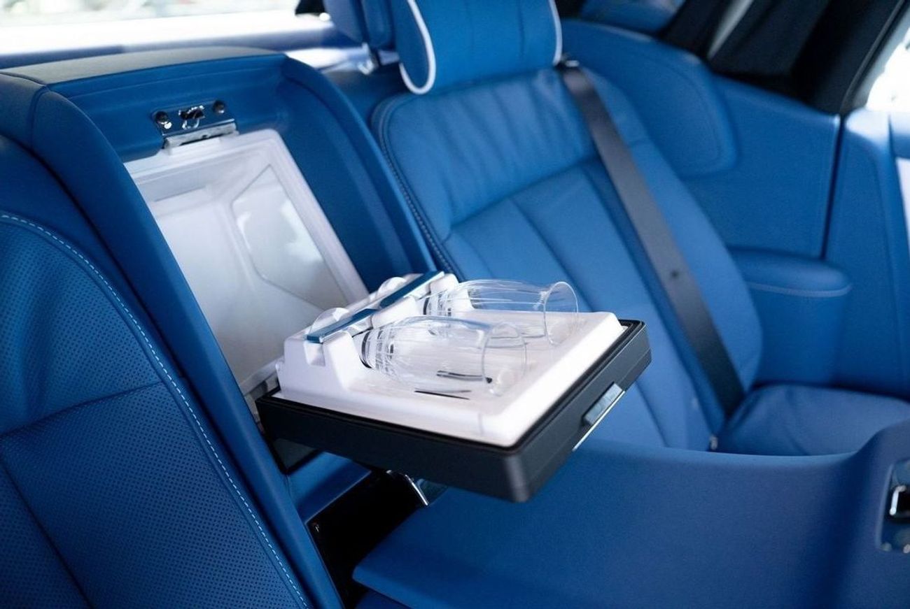 Rolls-Royce Phantom EWB 6.8L