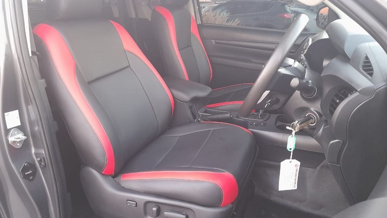 تويوتا هيلوكس SMARTCAP DIESEL RHD 2.8