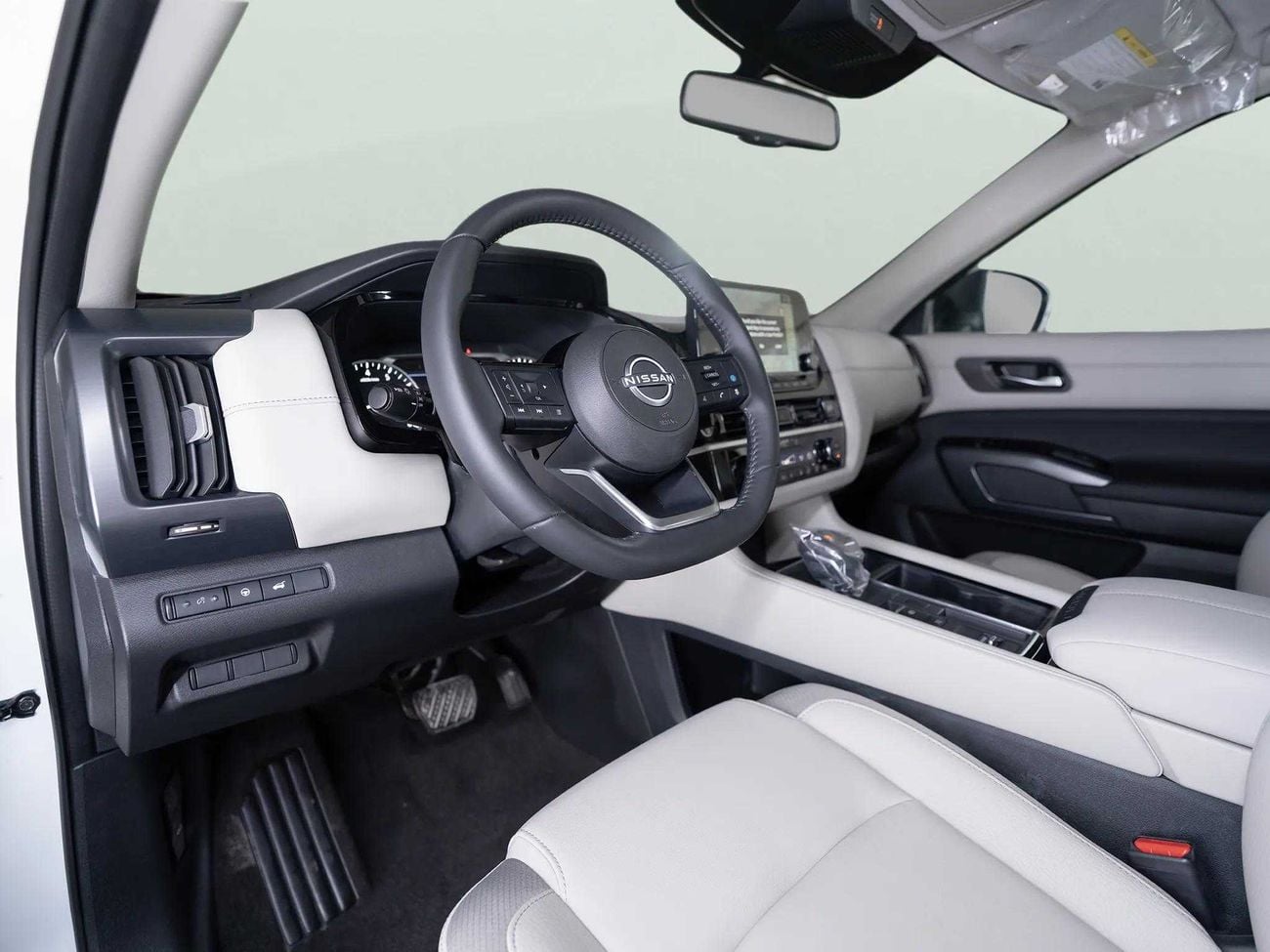 Nissan Pathfinder SV 3.5