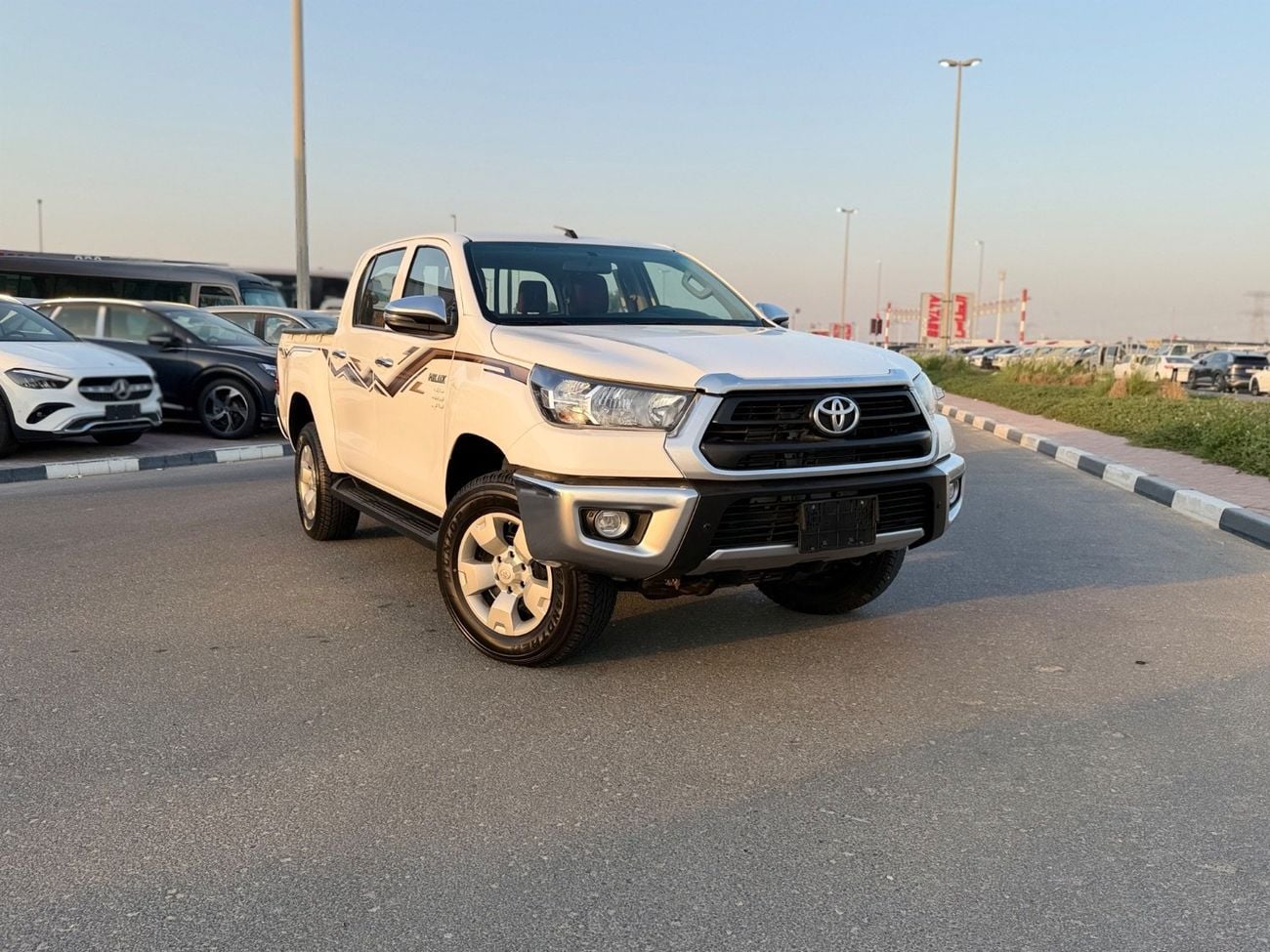 Toyota Hilux Toyota Hilux pickup Years 2024 V4 Diesel automatic