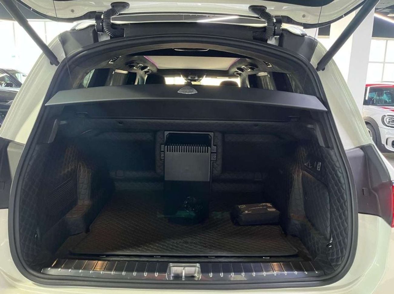 مرسيدس مايباخ gls600 مايباخ