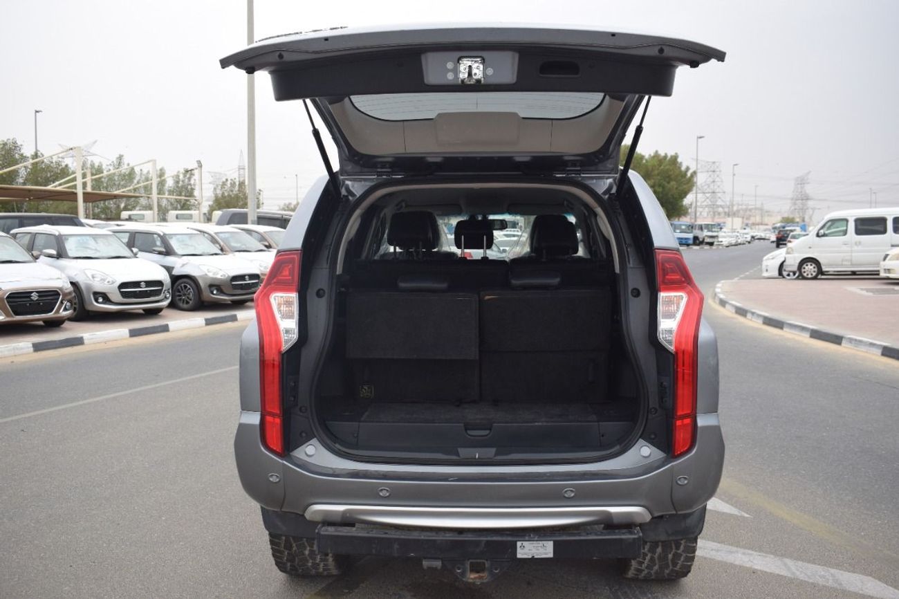 Mitsubishi Montero 2016 MITSUBISHI PAJERO MONTERO SPORT