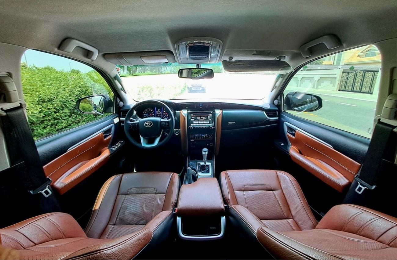 Toyota Fortuner VXR 1442-Monthly For 3 Years I GCC | V6 , Full Option