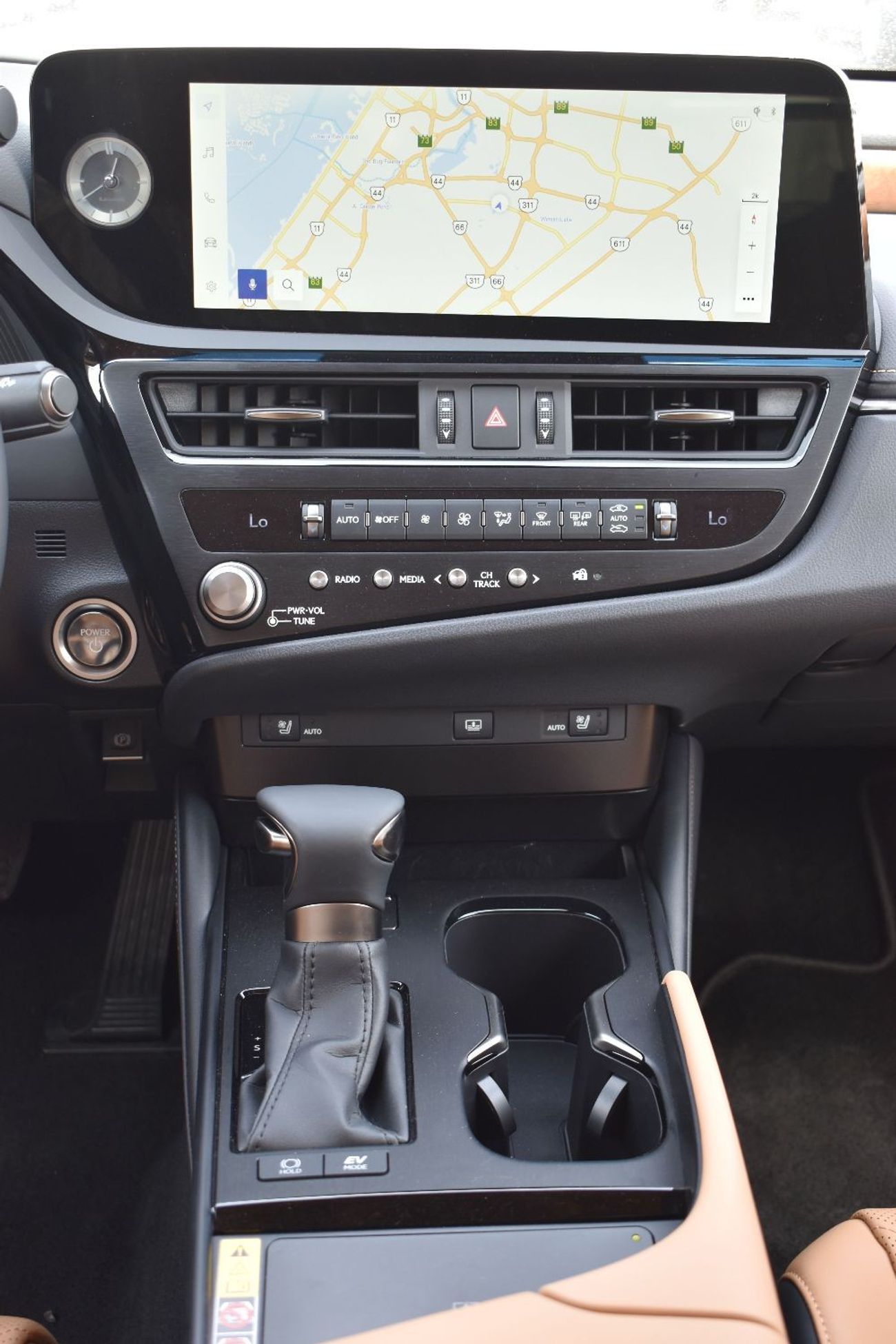 Lexus ES 300 2023 MODEL: LEXUS ES300 2.5L HEV