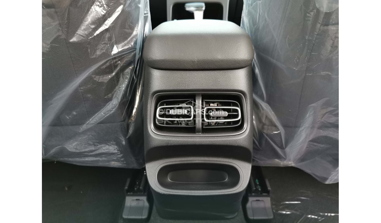 Hyundai Creta 1.5L, 16" Rims, DRL LED Headlights, Rear Parking Sensor, Rear A/C, Fabric Seats (CODE # HC07)