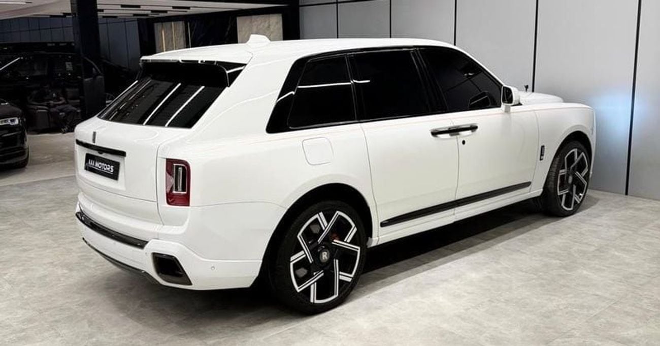 Rolls Royce Cullinan  Silver Badge | 2026 Facelift Kit | GCC Specs | Service Contract