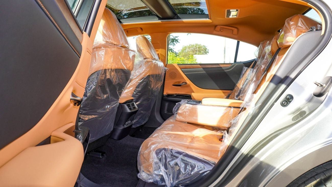 Lexus ES350 ECTAGR037 - 2025 Lexus ES 350 Luxury - 3.5L Petrol Auto - With Panoramic Rf - Sonic Titanium with Ta