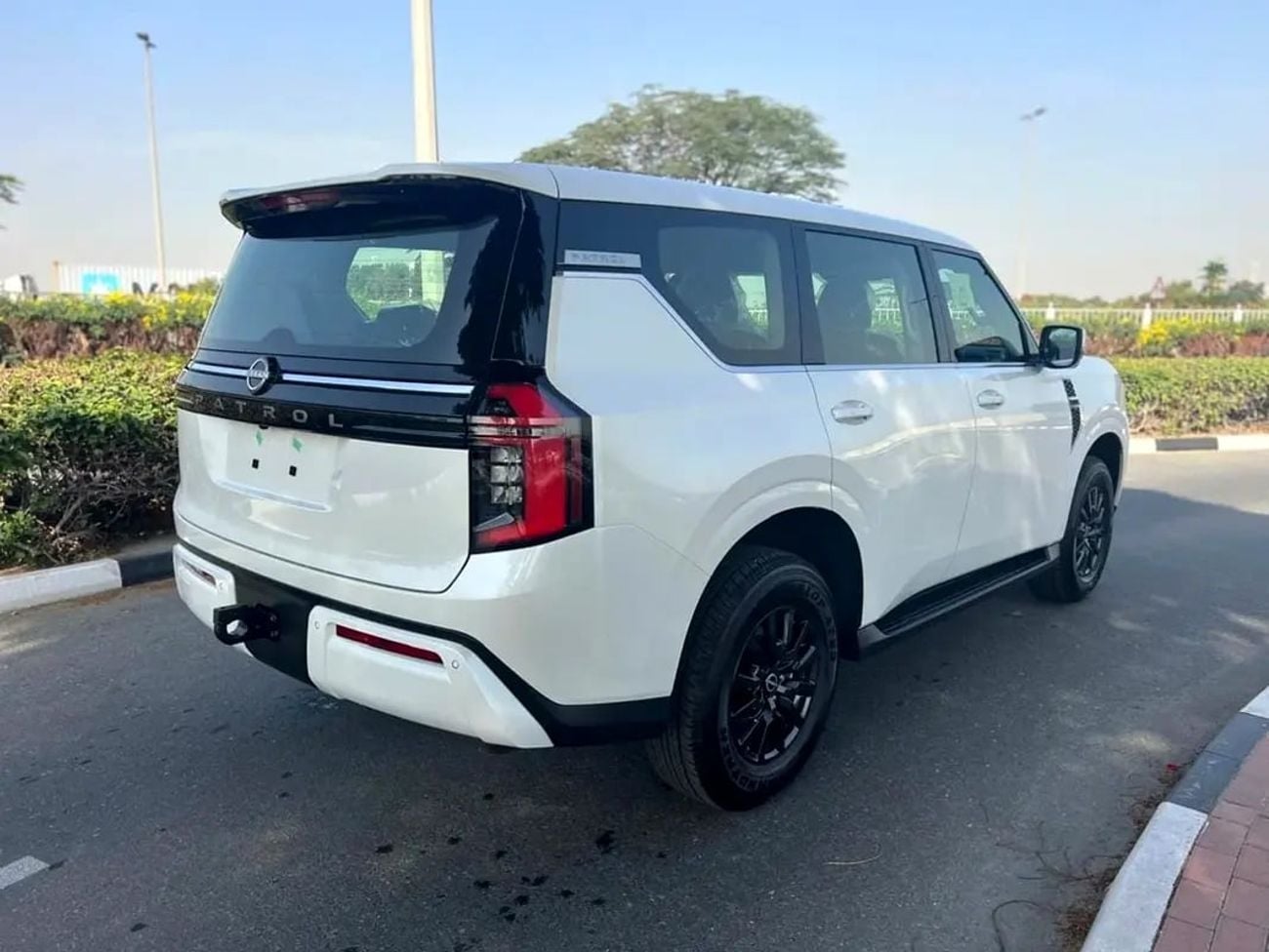 Nissan Patrol XE GCC Specs WITH DEALER WARRANTY