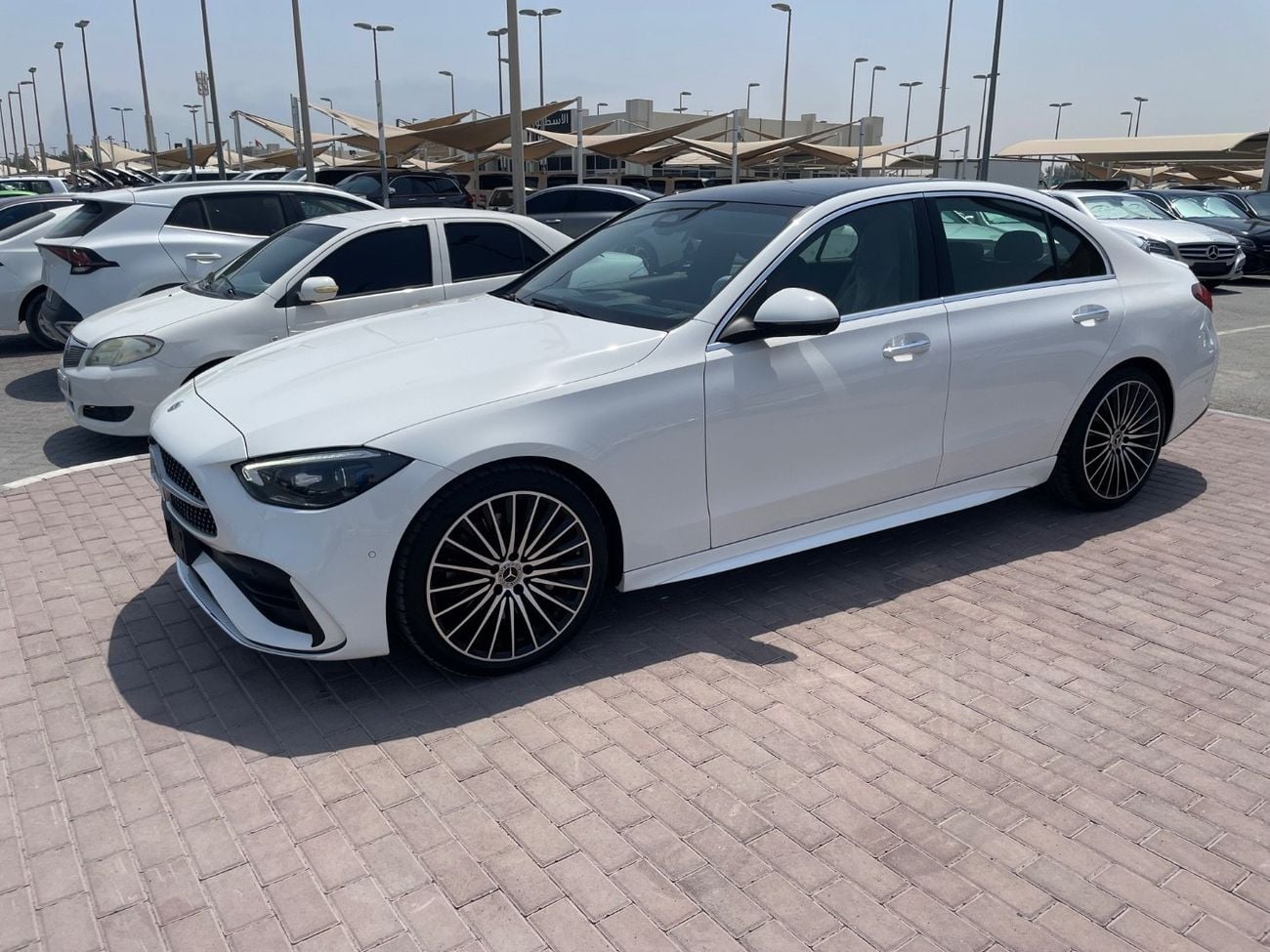 مرسيدس بنز C 200 PREMIUM