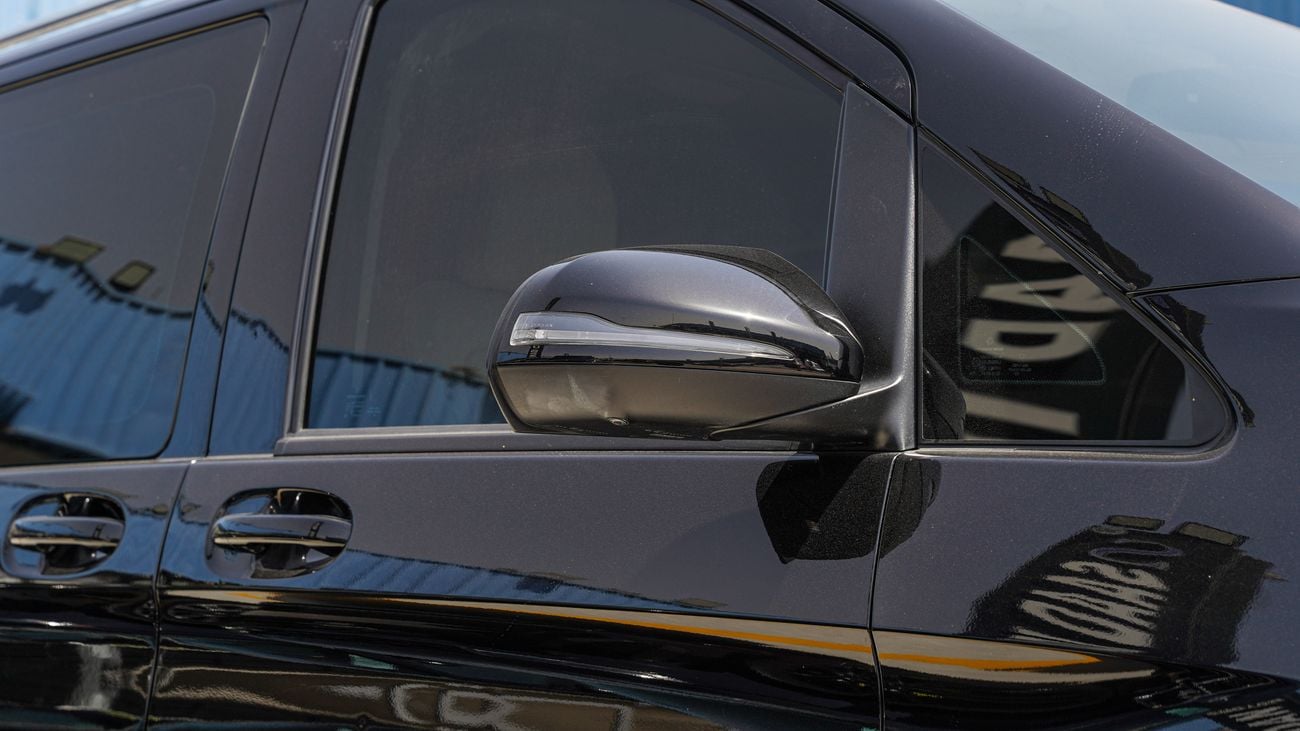 Mercedes Benz V 250