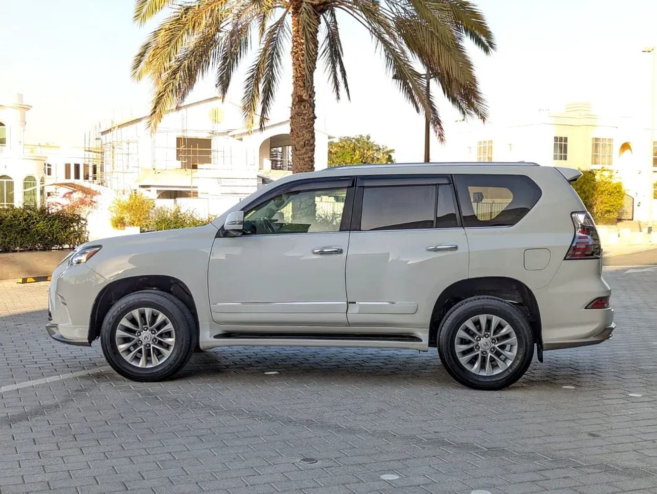 لكزس GX 460 GX460 FULL OPTION IN EXCELLENT CONDITION