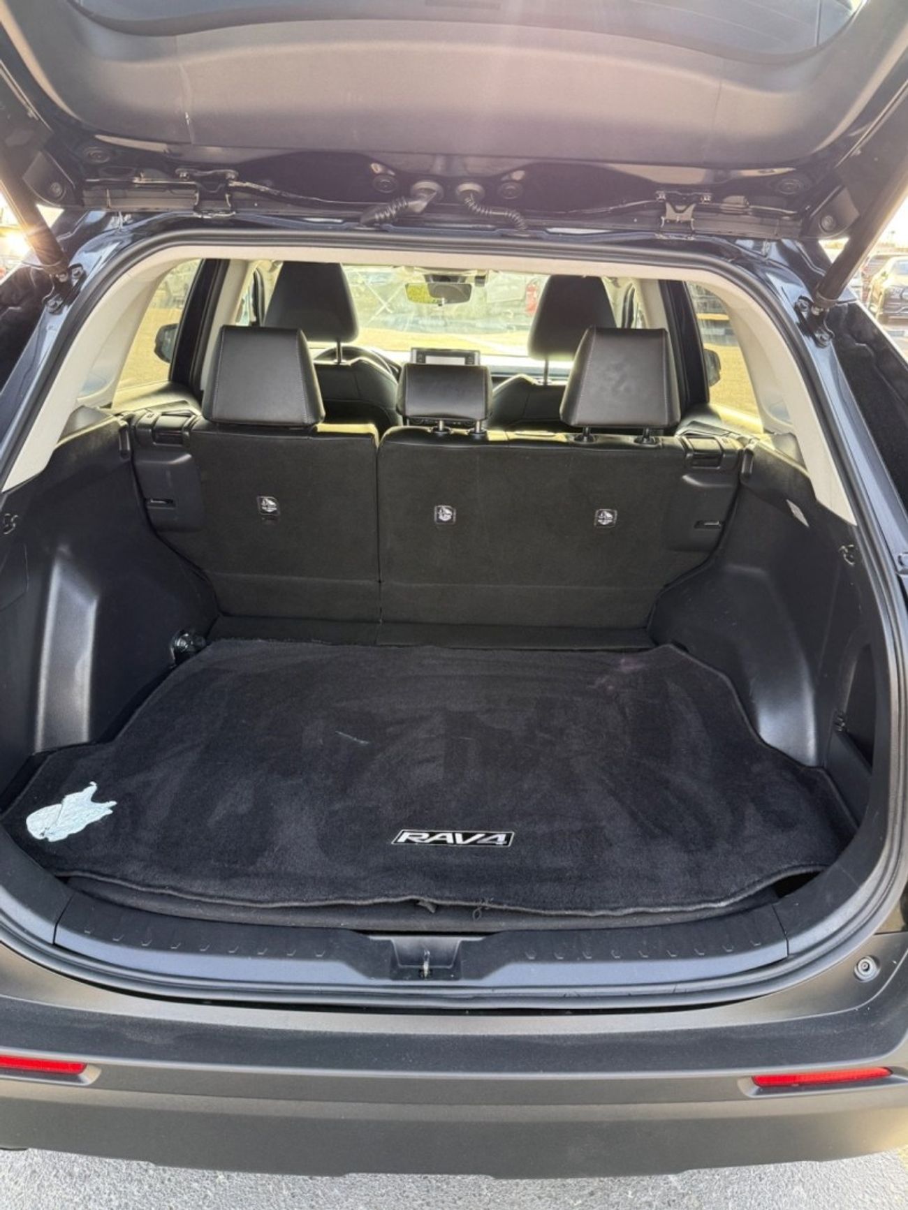 Toyota RAV4 RAV4 xle Hybrid 4x4