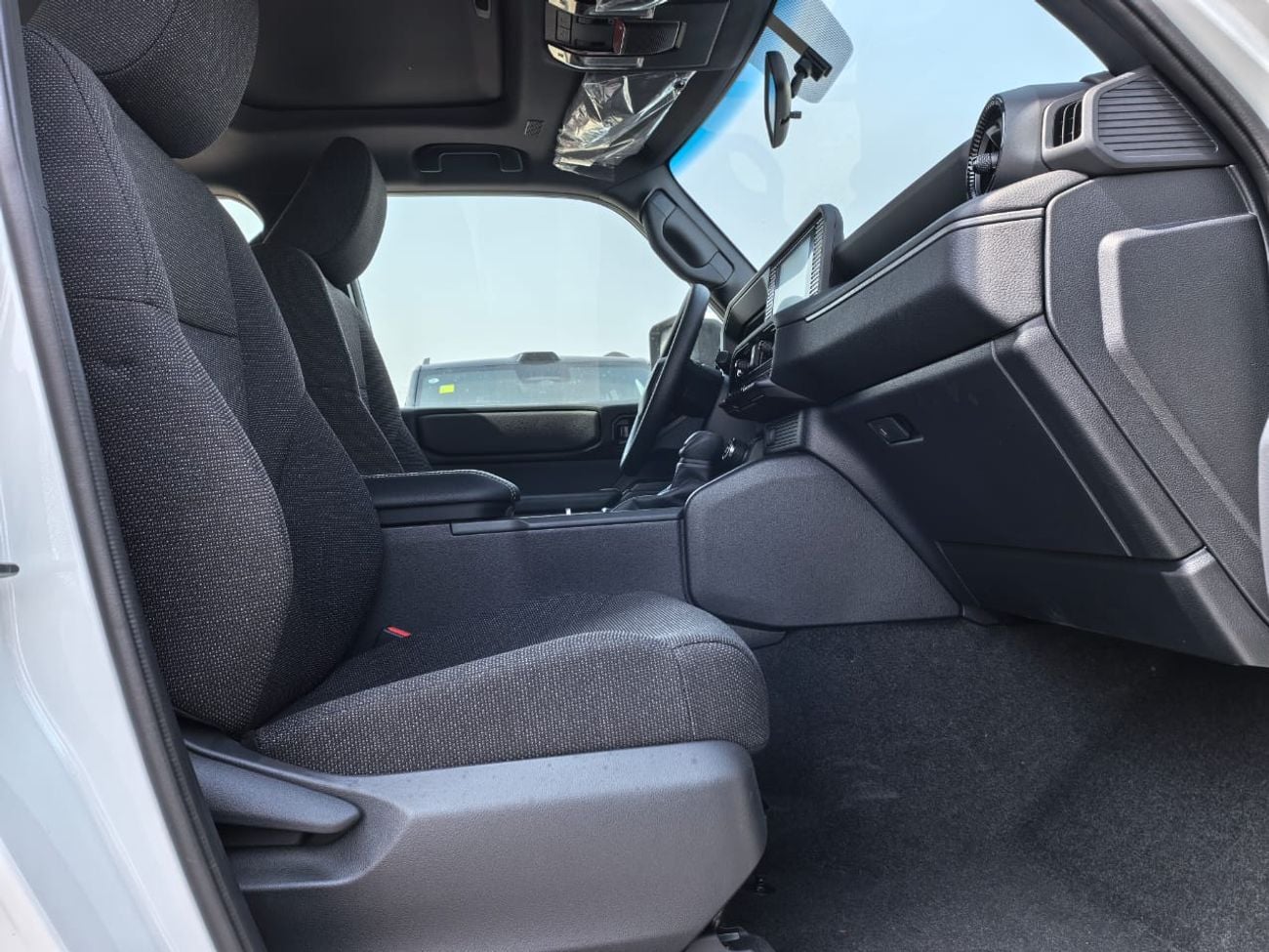 تويوتا برادو PRADO,2.8L,DIESEL,SUNROOF,COOL BOX,BACK DOOR POWER,DVD+CAMERA,18''AW,A/T,2025MY ( FOR EXPORT ONLY)