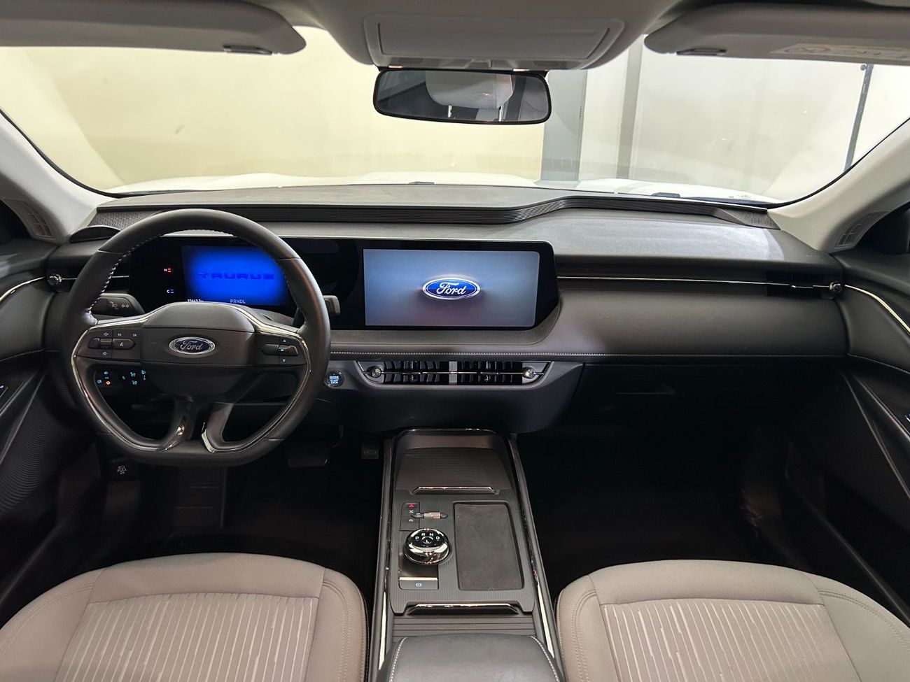 فورد توروس TPC1223 TAURUS AMBIENTE 2.0L GTDI AT CLTH