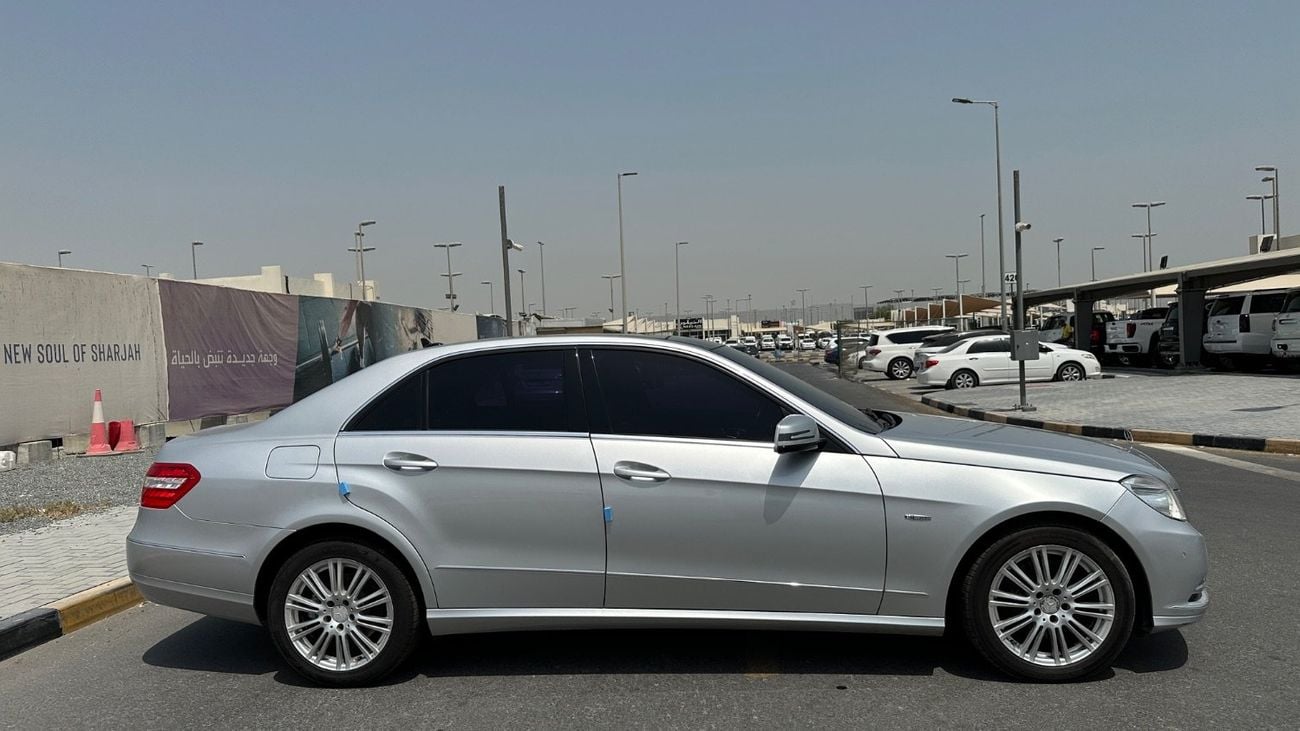 Mercedes Benz E300 ELEGANCE