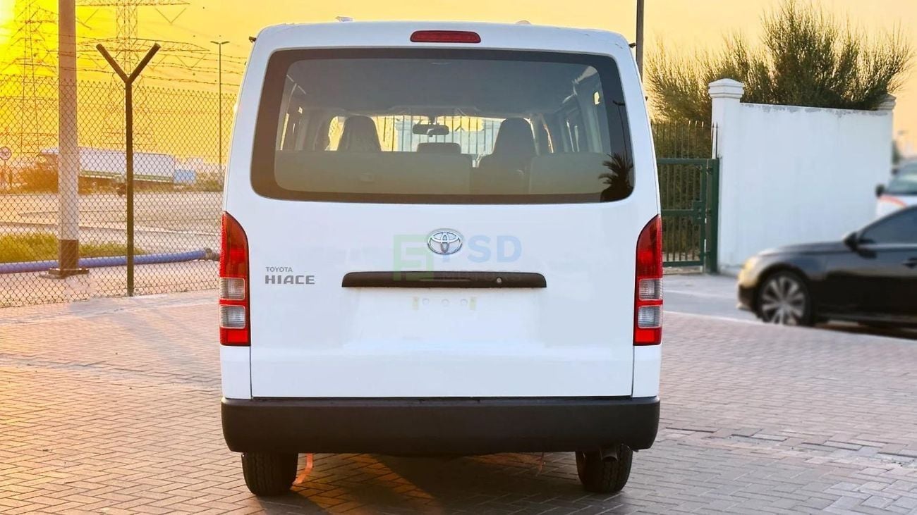 Toyota Hiace Toyota Hiace 2.5L STD Diesel Roof M/T With A/C MY-2024(Export only Africa)