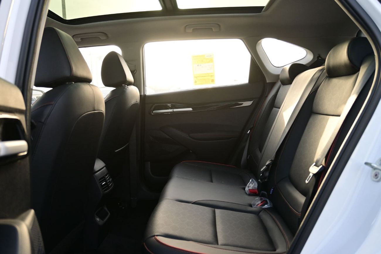 Kia Seltos Kia Seltos 1.5L Petrol, Color White, Model 2025