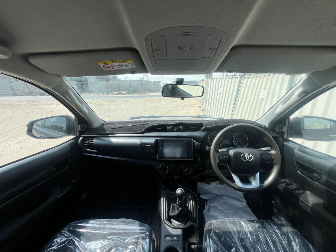 Toyota Hilux DIESEL 2.8L RIGHT HAND MANUAL GEAR YEAR 2017