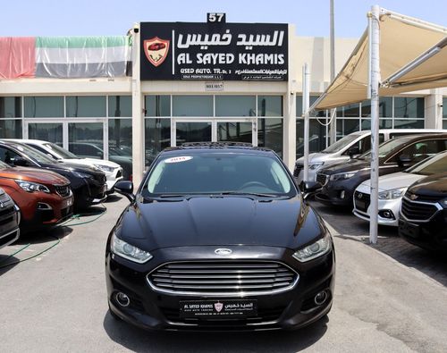 Ford Fusion SEL ACCIDENTS FREE - GCC - SUNROOF - ORIGINAL PAINT - PERFECT CONDITION INSIDE OUT