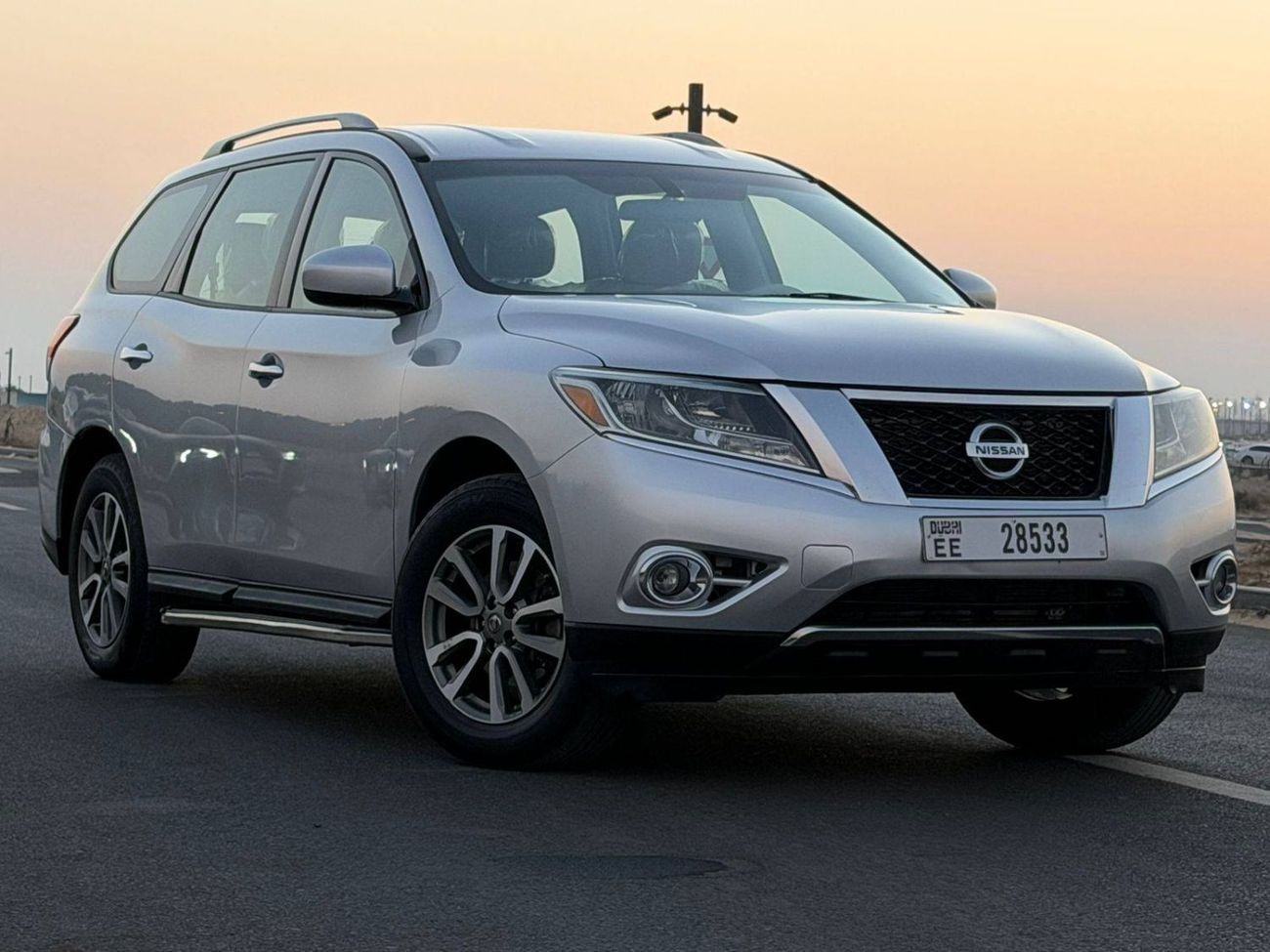 Nissan Pathfinder SV 3.5L (260 HP) 4WD