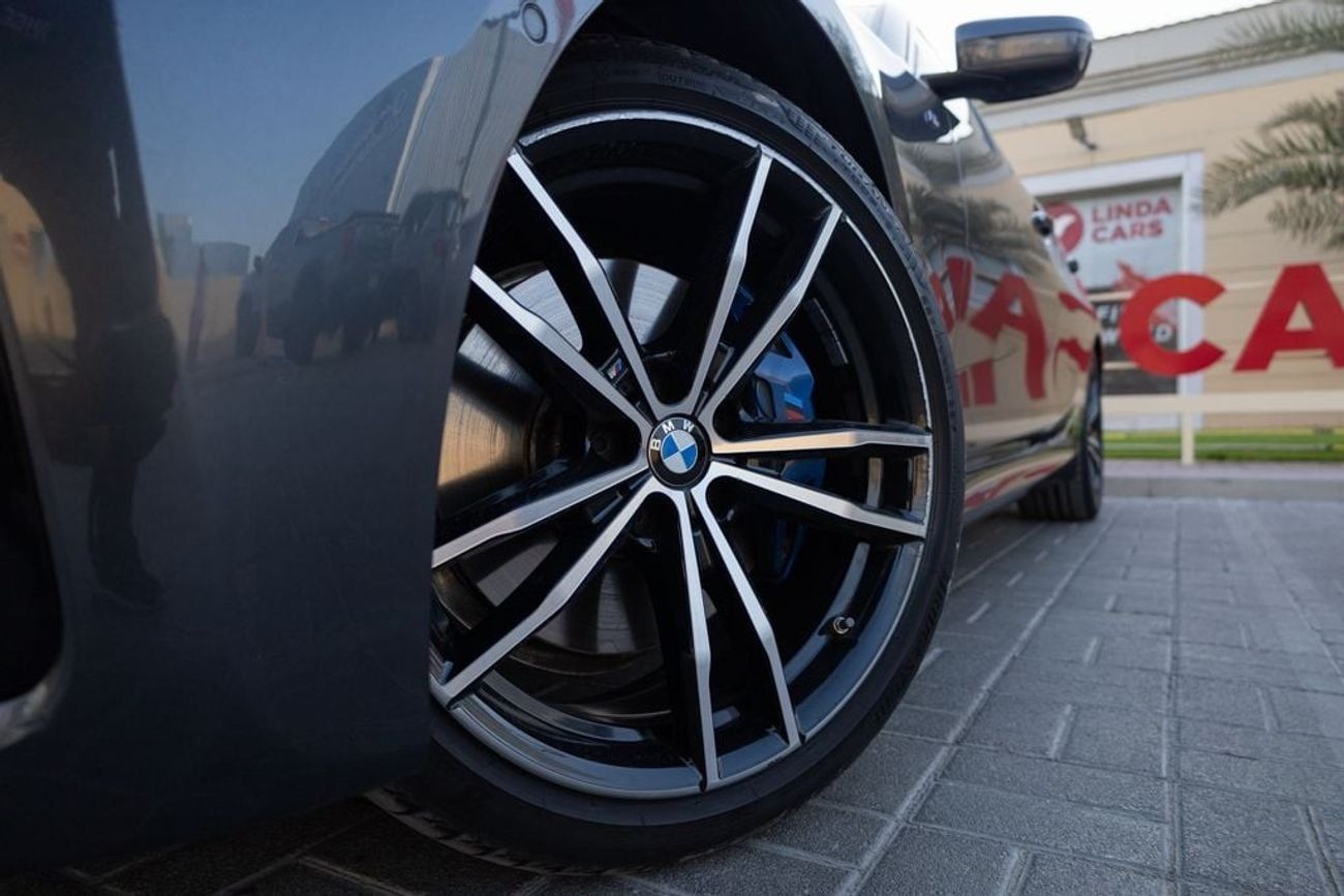 BMW 330i M Sport 2.0L (255 HP)