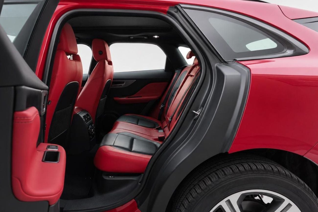 Jaguar F-PACE S Jaguar F-PACE 2018 l Supercharged V6 l AED 1,069 / Monthly