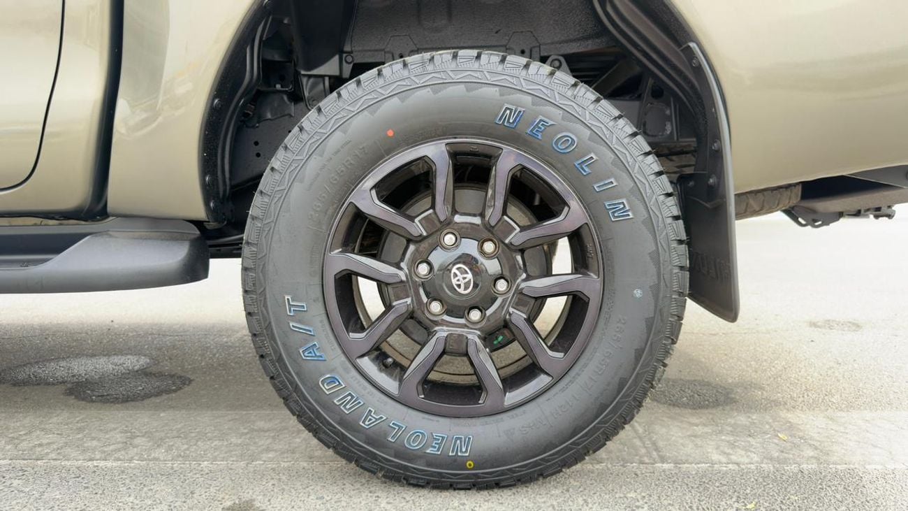 Toyota Hilux DOUBLE CABIN REVO | 2023 | RHD | 2.8L DIESEL ENGINE | AUTOMATIC TRANSMISSION | 4 X 4 | SPORTS BAR