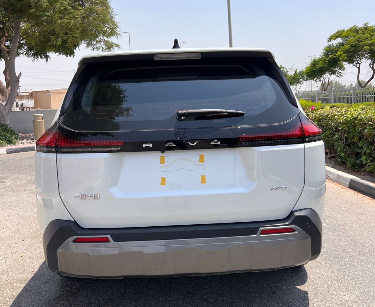 تويوتا راف ٤ TOYOTA RAV4 2.0 4WD LUXURY -2026YM
