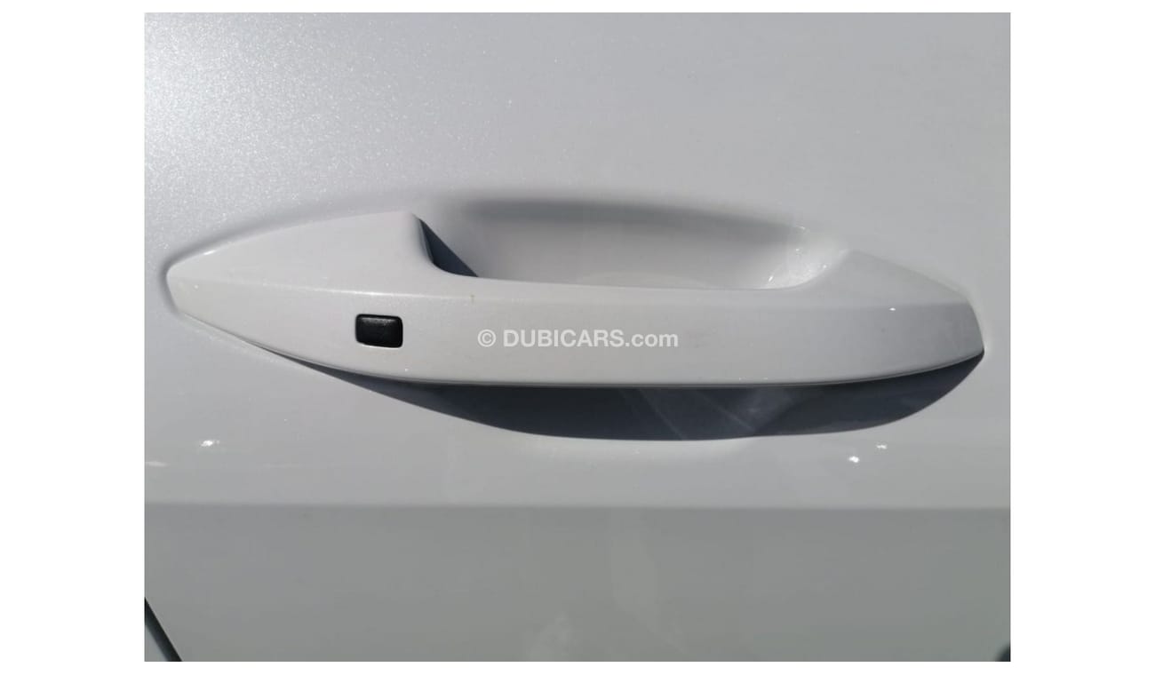 كيا سبورتيج SUN ROOF  BUSH START - REMOTE START ENGINE -SCREEN CAMERA