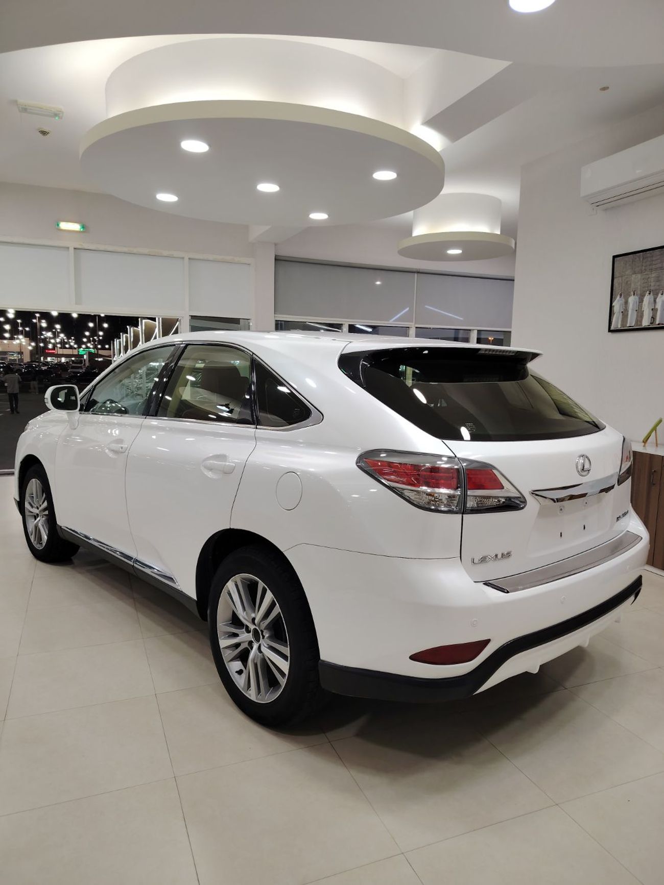 لكزس RX 350 Premier 3.5L (296 HP)