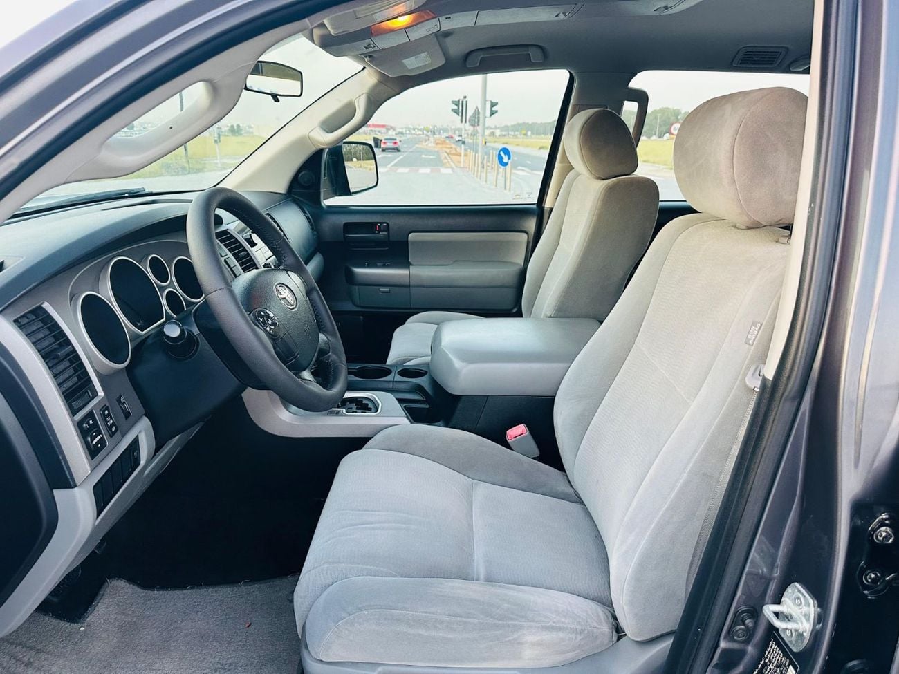 Toyota Sequoia