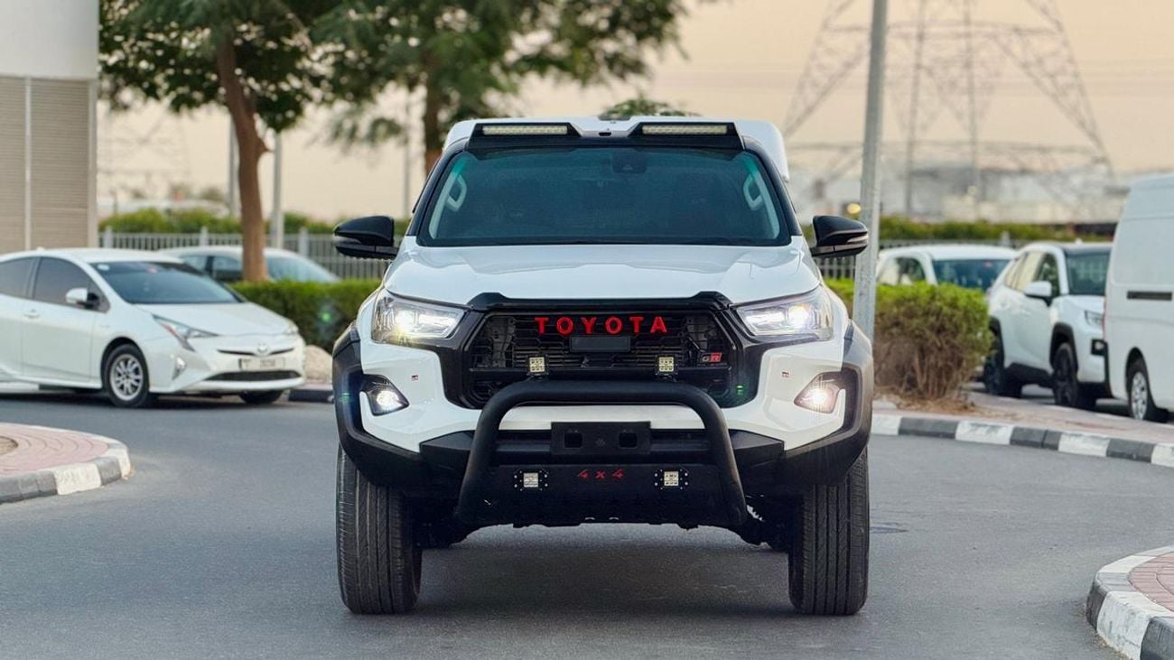 تويوتا هيلوكس GR BODY KIT INSTALLED | POWER SEATS | NUDGE BAR | 2.8L | 2024 | AUTOMATIC