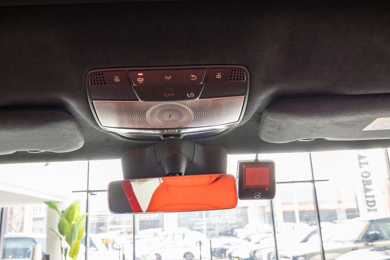 مرسيدس بنز G 63 AMG Mercedes G63-Carbon Fiber-Fully Loaded-Rear Entertainment Screens 2024-2 Years Gargash Auto Warranty