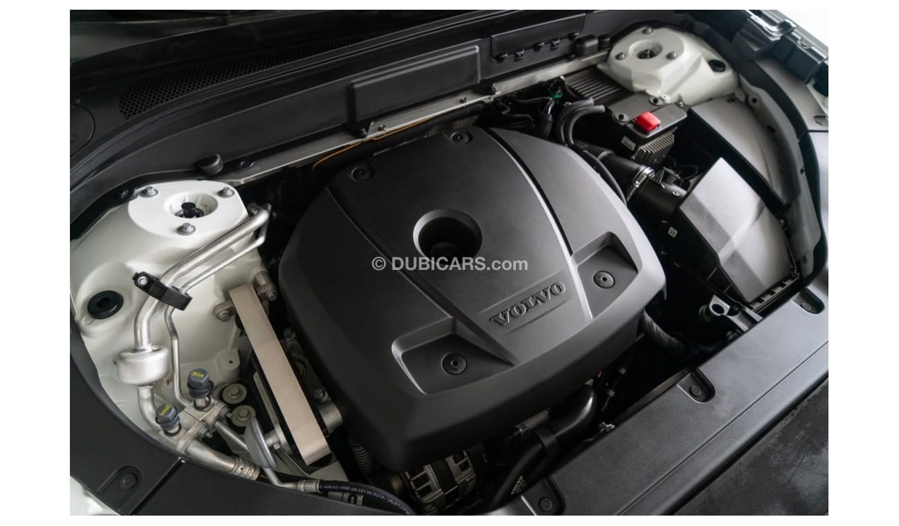 Volvo XC60 R Design 2019 Volvo XC60 T5 R-Design / Full Volvo Service History