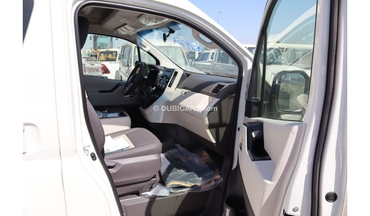 Toyota Hiace GL -High Roof Commuter TOYOTA HIACE COMMUTER 2.8L DIESEL HIGH ROOF MANUAL TRANSMISSION