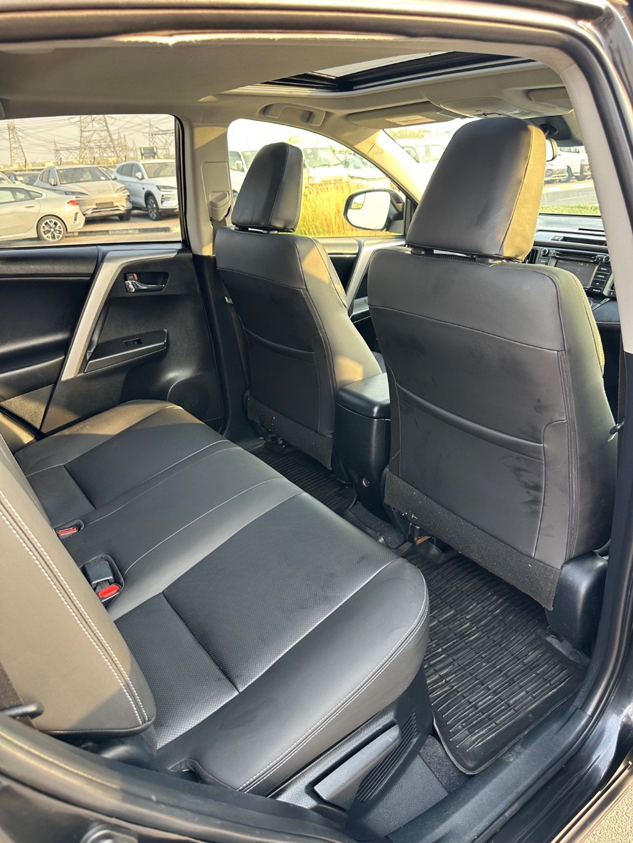 Toyota RAV4 Hybrid XLE 2.5L