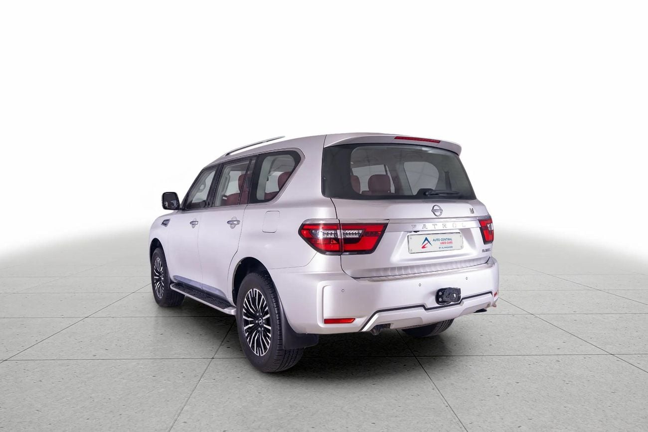 Nissan Patrol SE Platinum City 5.6L SE PLATINUM CITY 4.0