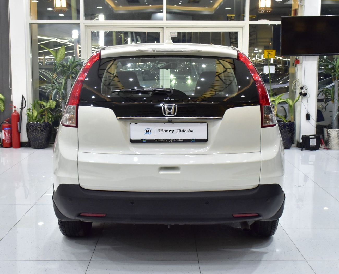 Honda CR-V LX EXCELLENT DEAL for our Honda CR-V ( 2013 Model ) in White Color GCC Specs