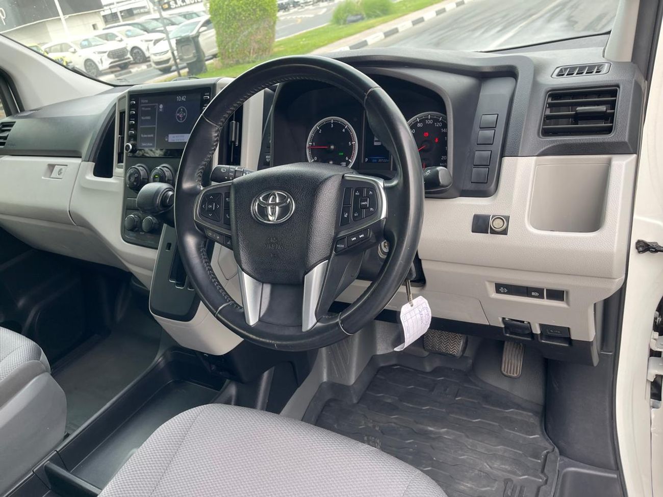 Toyota Hiace 2020 TOYOTA HIACE COMMUTER