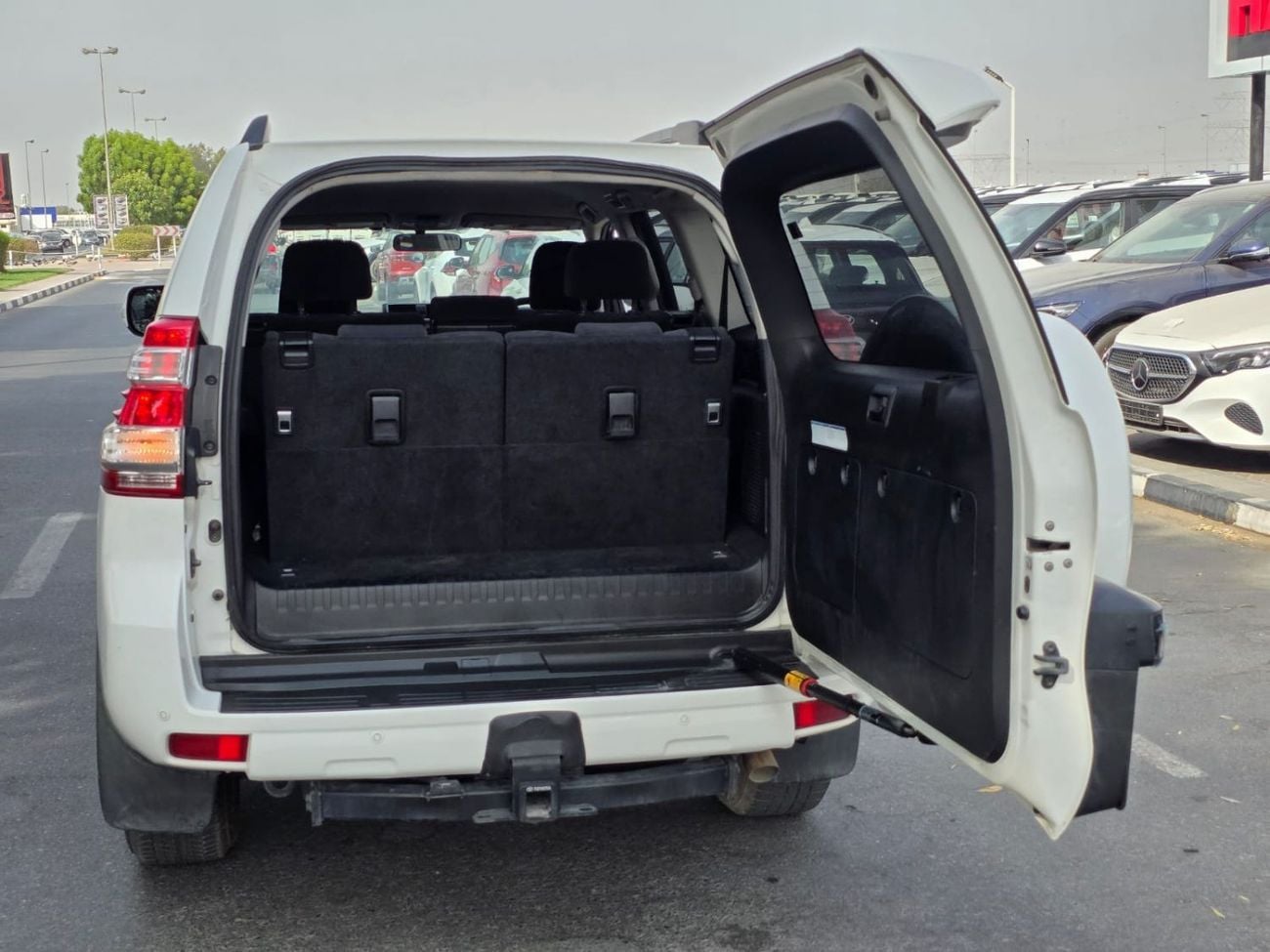 تويوتا برادو TX-L original shape 2016 model 2,8 liter ,right hand drive ,diesel ,only for export